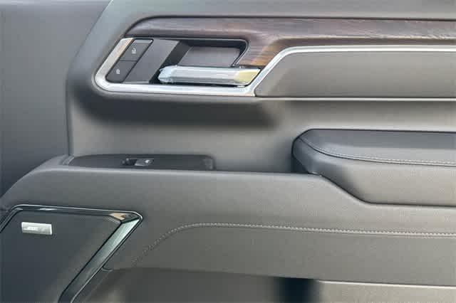 new 2026 GMC Sierra 2500 car, priced at $83,270