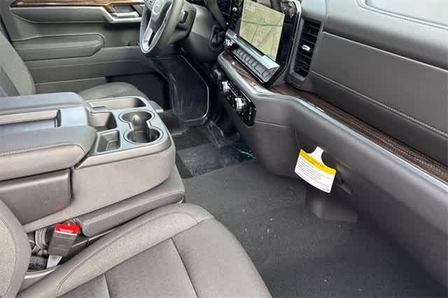 new 2026 GMC Sierra 1500 car, priced at $52,495