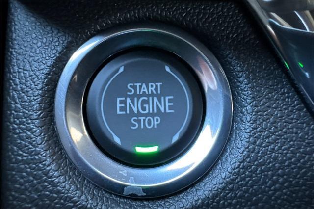 new 2025 Buick Envista car, priced at $25,590