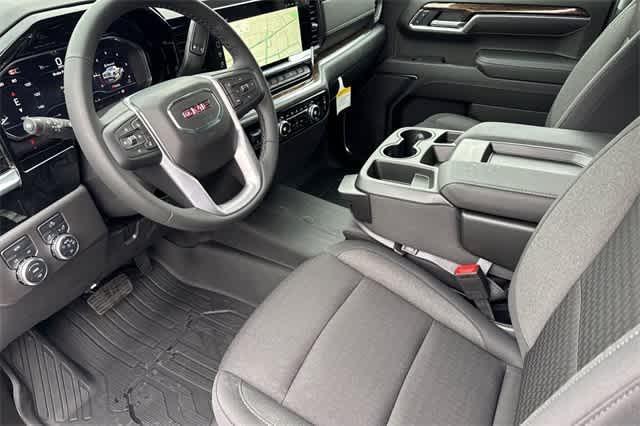 new 2025 GMC Sierra 1500 car, priced at $58,630