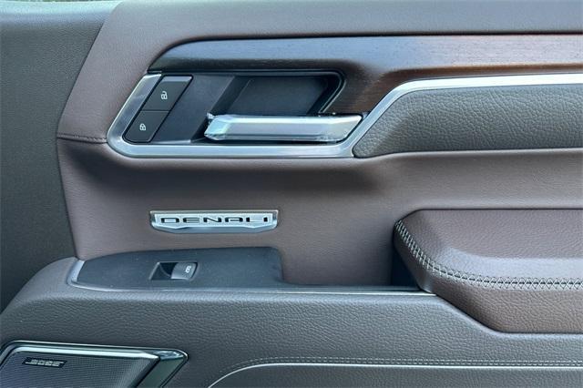 new 2025 GMC Sierra 1500 car, priced at $71,130