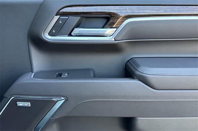 new 2025 GMC Sierra 1500 car, priced at $63,280