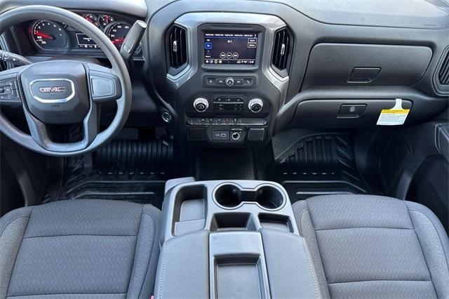 new 2025 GMC Sierra 1500 car, priced at $44,040