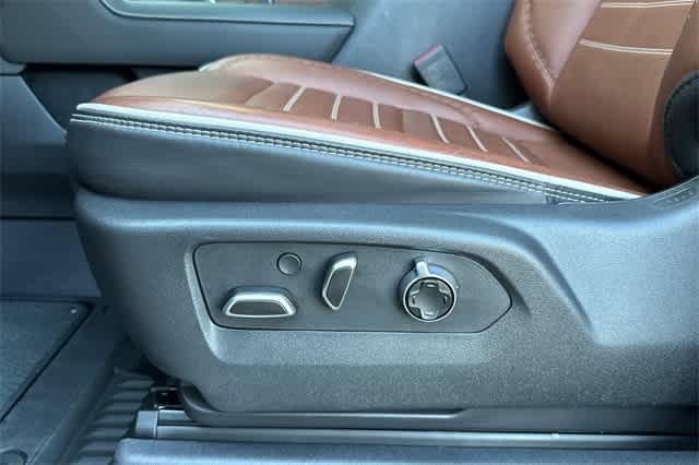 used 2025 GMC Sierra 2500 car, priced at $89,900