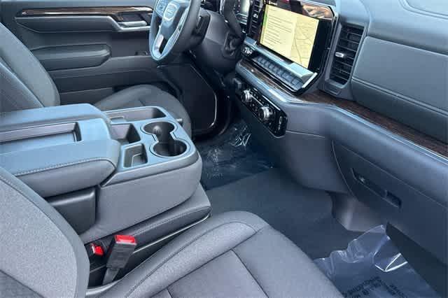 new 2025 GMC Sierra 1500 car, priced at $54,390