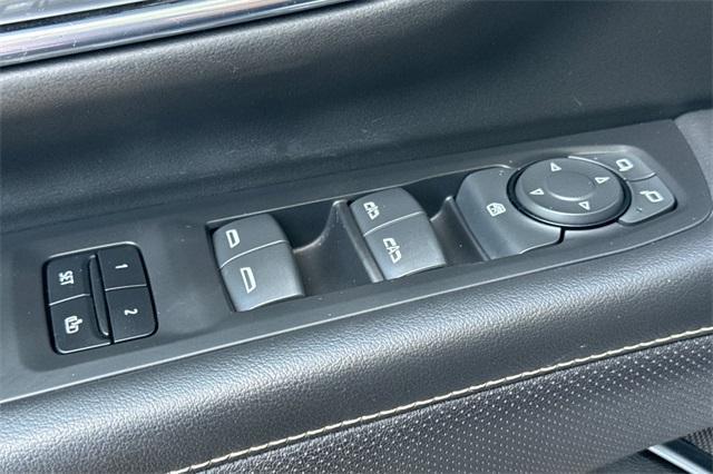 used 2023 GMC Yukon XL car, priced at $53,600