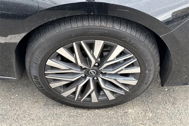 used 2025 Nissan Altima car, priced at $24,900