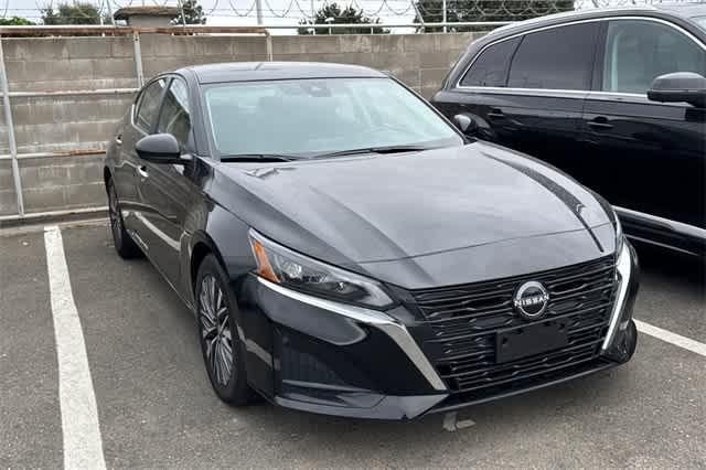 used 2025 Nissan Altima car, priced at $24,900