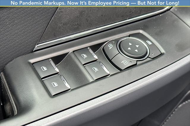 new 2025 Ford F-150 car, priced at $52,694