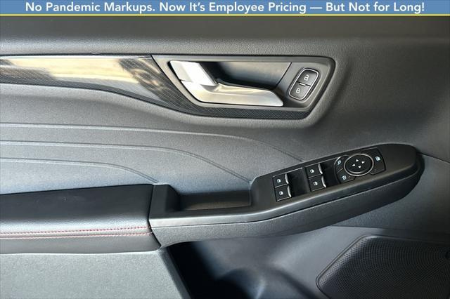 new 2025 Ford Escape car, priced at $33,074