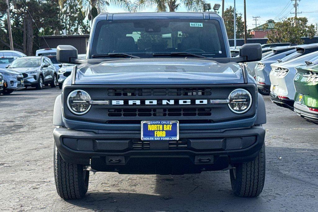 new 2025 Ford Bronco car, priced at $49,733