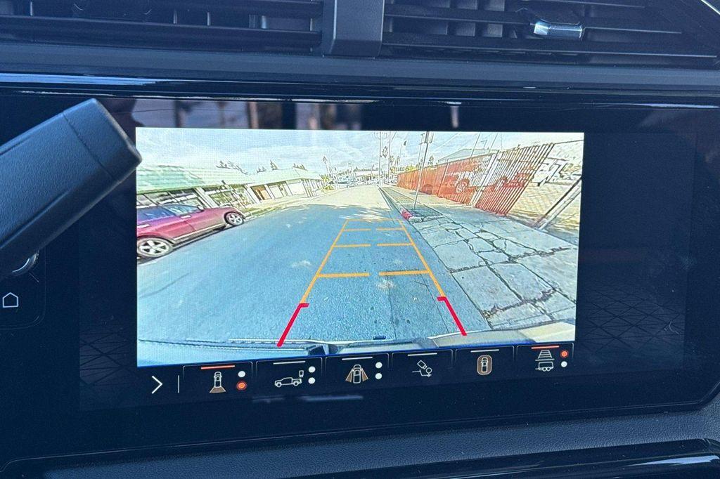 used 2025 GMC Sierra 2500 car, priced at $77,495