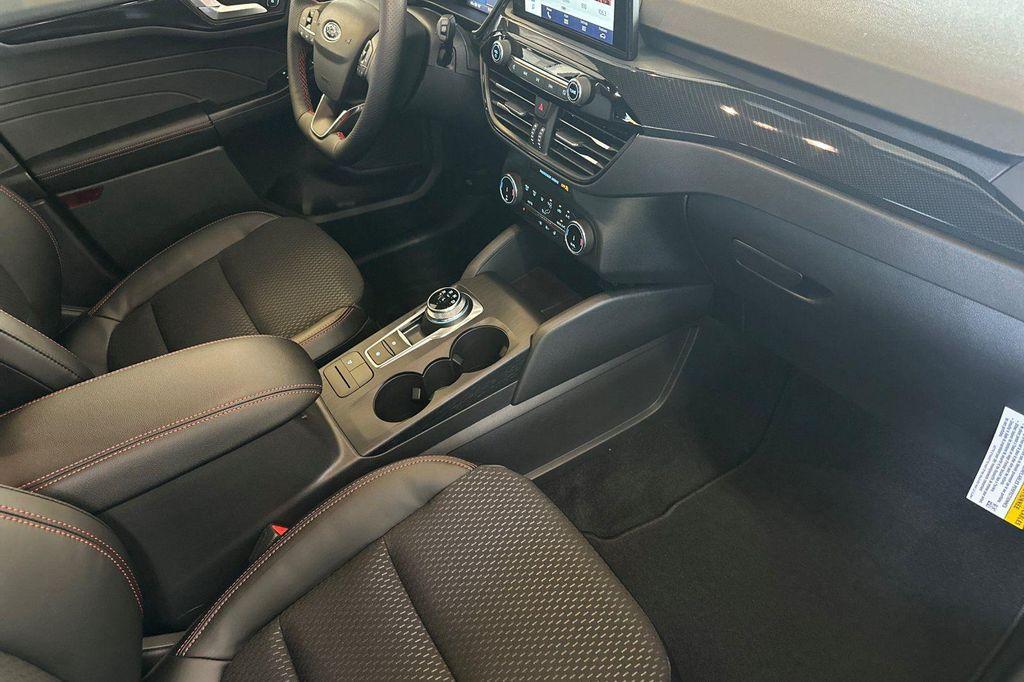 new 2025 Ford Escape car, priced at $34,144