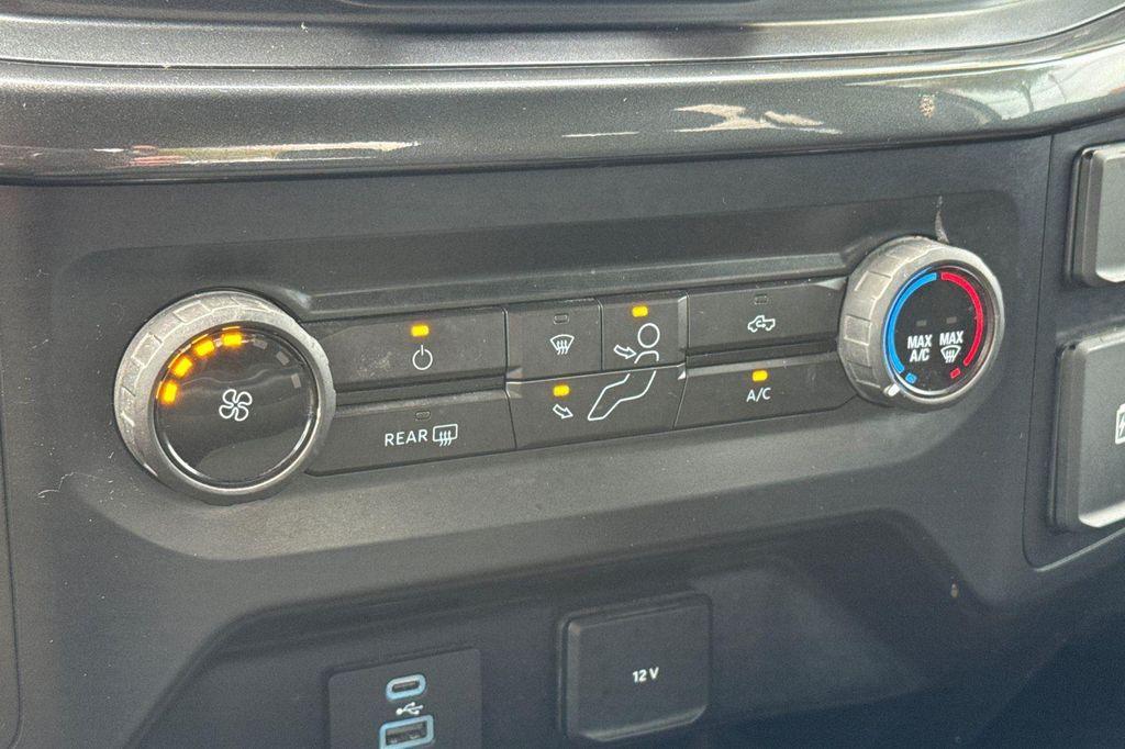 used 2021 Ford F-150 car, priced at $31,900