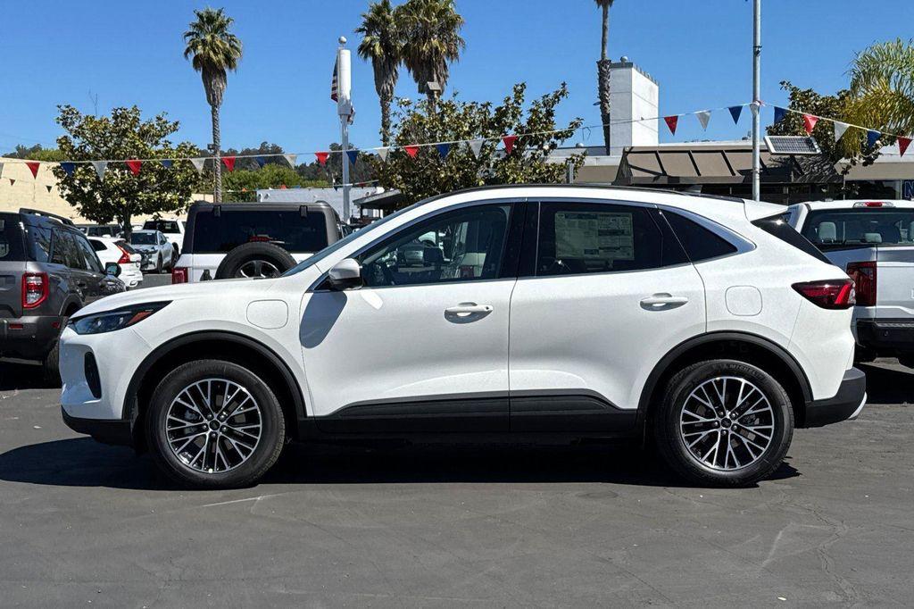 new 2025 Ford Escape PHEV car, priced at $44,626