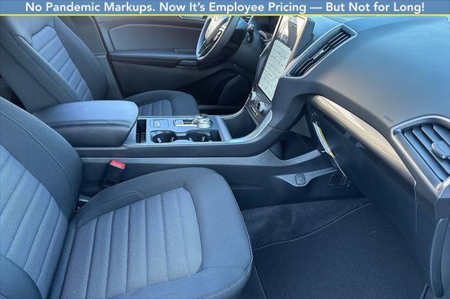 new 2024 Ford Edge car, priced at $35,000