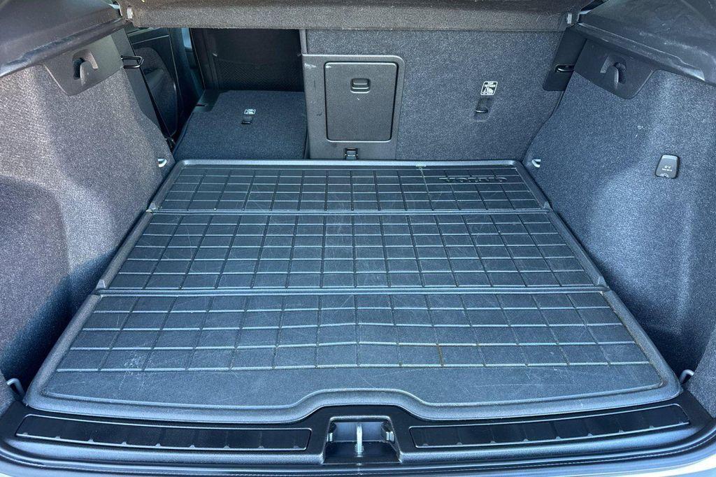 used 2023 Volvo XC40 car, priced at $25,800