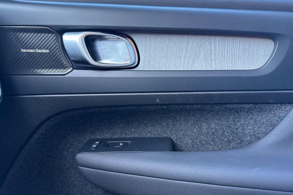 used 2023 Volvo XC40 car, priced at $25,800