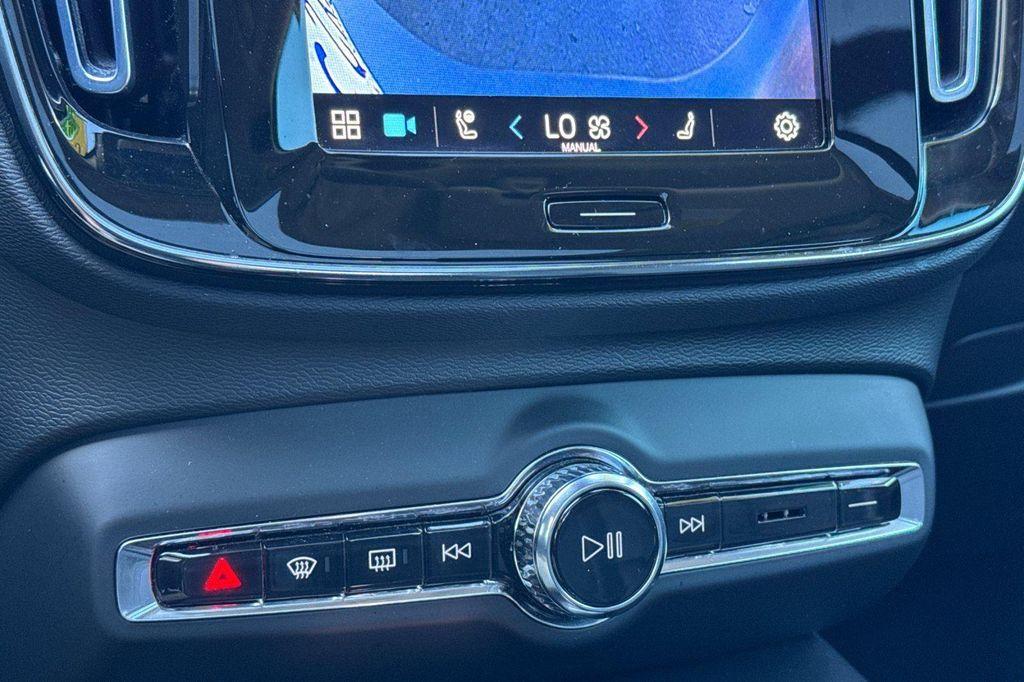 used 2023 Volvo XC40 car, priced at $25,800