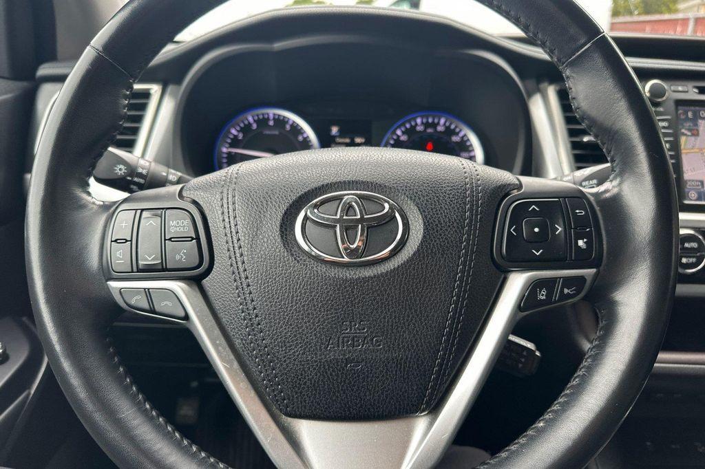 used 2018 Toyota Highlander car, priced at $27,500