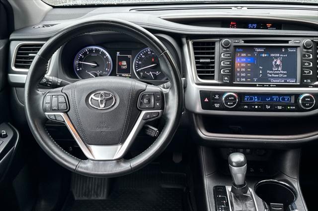 used 2018 Toyota Highlander car, priced at $27,500