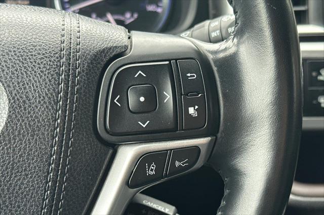 used 2018 Toyota Highlander car, priced at $27,500