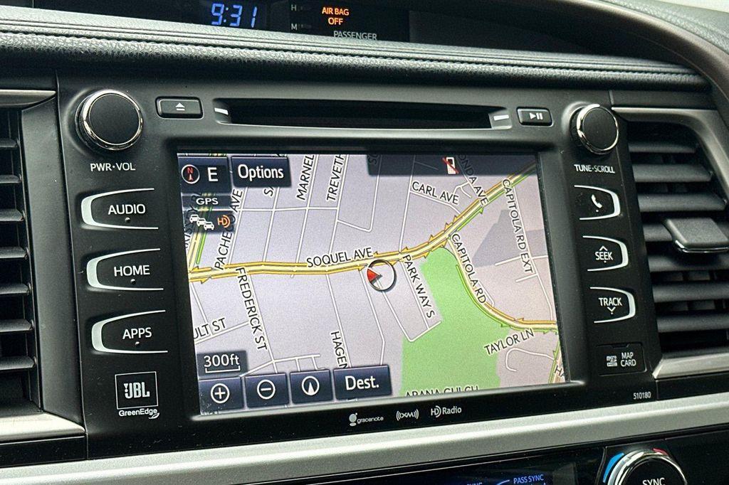 used 2018 Toyota Highlander car, priced at $26,900