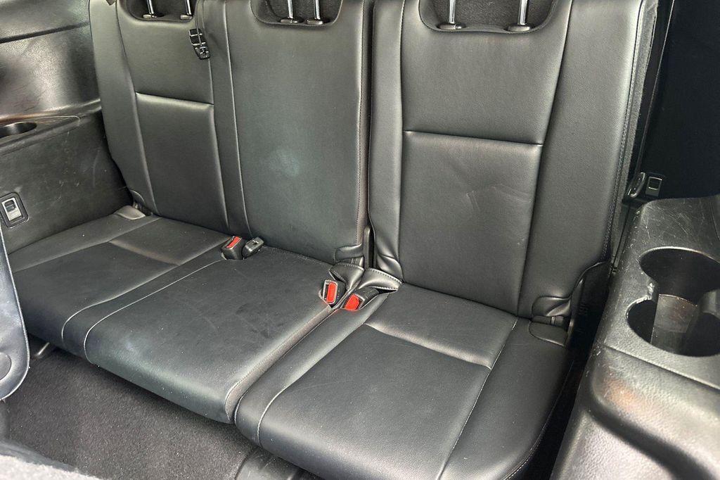 used 2018 Toyota Highlander car, priced at $26,900