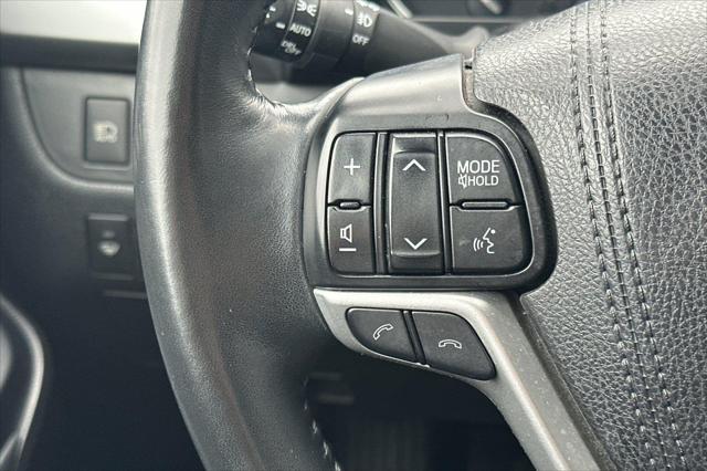 used 2018 Toyota Highlander car, priced at $27,500