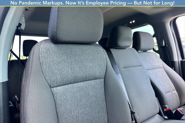 new 2025 Ford F-250 car, priced at $59,820