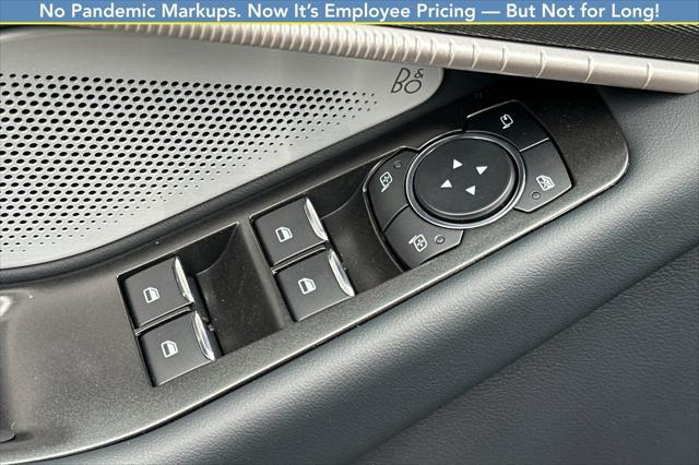 new 2025 Ford Explorer car, priced at $56,695