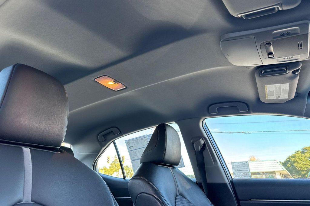 used 2018 Toyota Camry Hybrid car, priced at $21,195