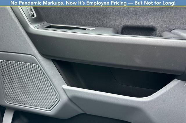 new 2025 Ford F-250 car, priced at $58,827