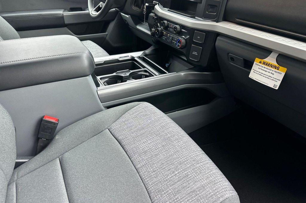 new 2025 Ford F-250 car, priced at $58,827