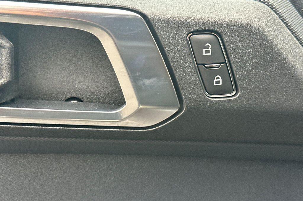 new 2025 Ford Bronco car, priced at $45,640