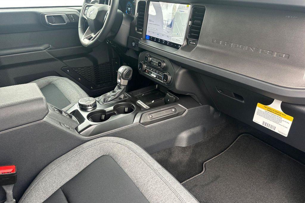 new 2025 Ford Bronco car, priced at $45,640
