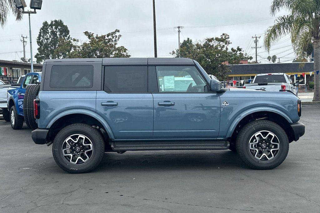 new 2025 Ford Bronco car, priced at $51,426
