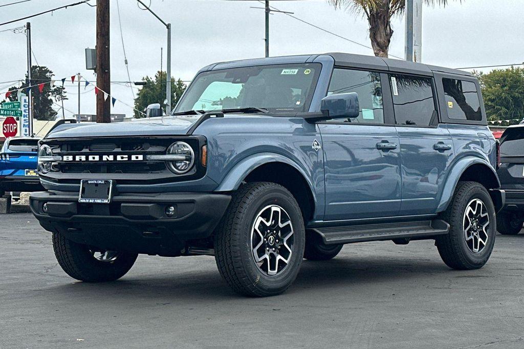 new 2025 Ford Bronco car, priced at $51,426