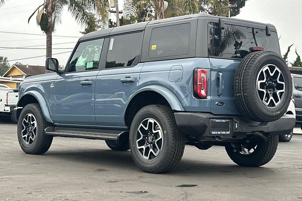 new 2025 Ford Bronco car, priced at $51,426