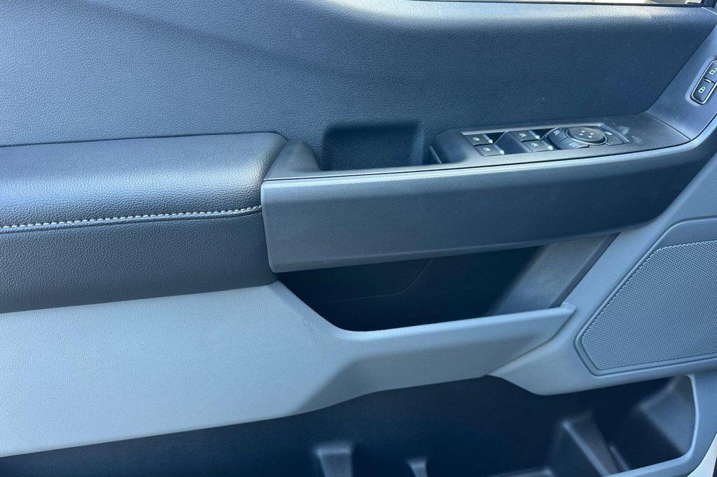 new 2025 Ford F-250 car, priced at $57,732