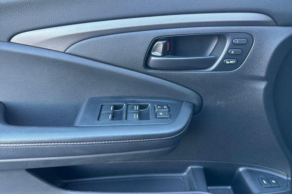 used 2022 Honda Passport car, priced at $30,950