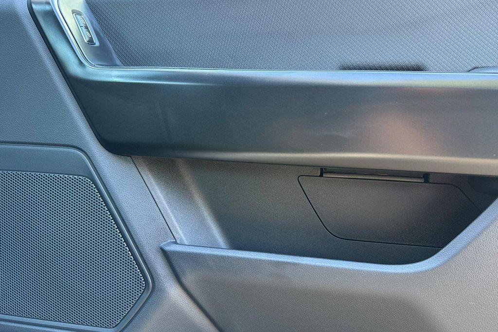 new 2025 Ford F-150 car, priced at $44,812