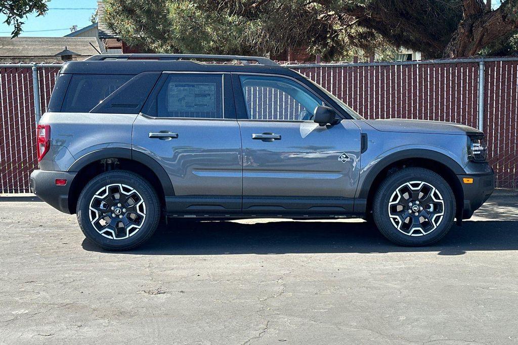 new 2025 Ford Bronco Sport car, priced at $37,393