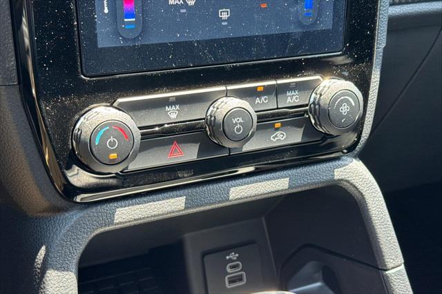 new 2025 Ford Ranger car, priced at $41,643