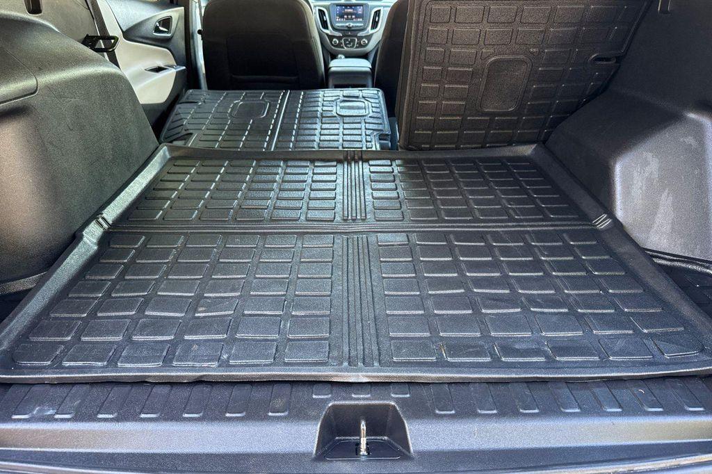 used 2020 Chevrolet Equinox car, priced at $15,300