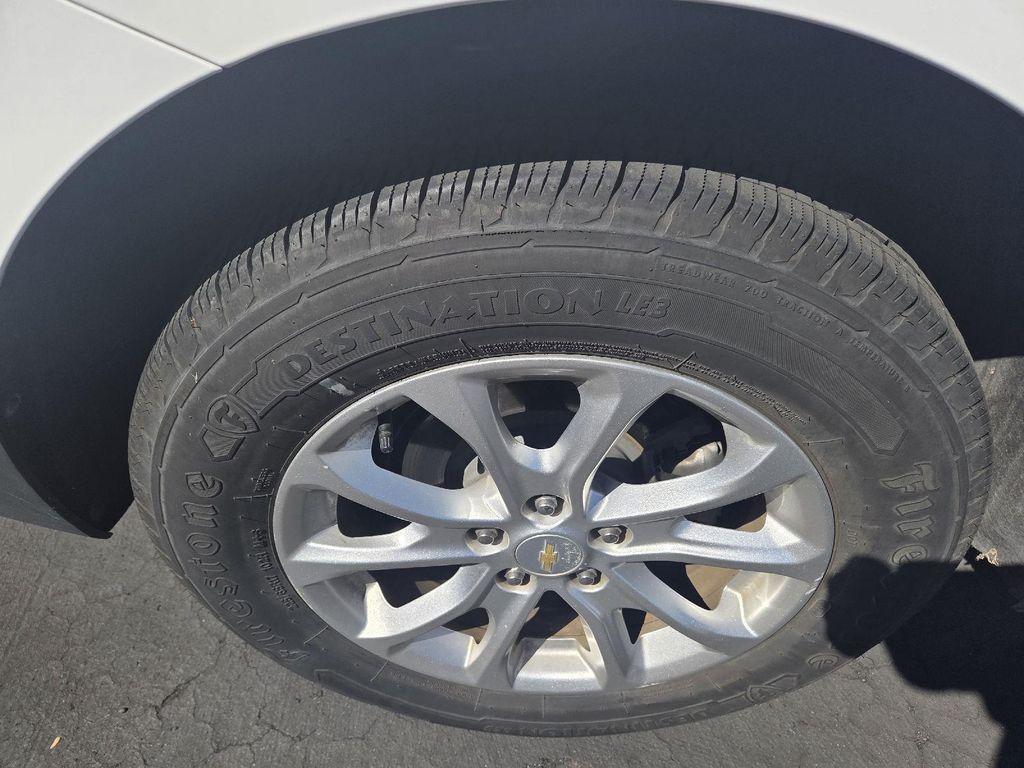 used 2020 Chevrolet Equinox car, priced at $17,000