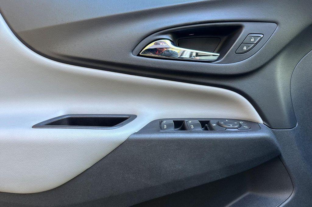 used 2020 Chevrolet Equinox car, priced at $15,300