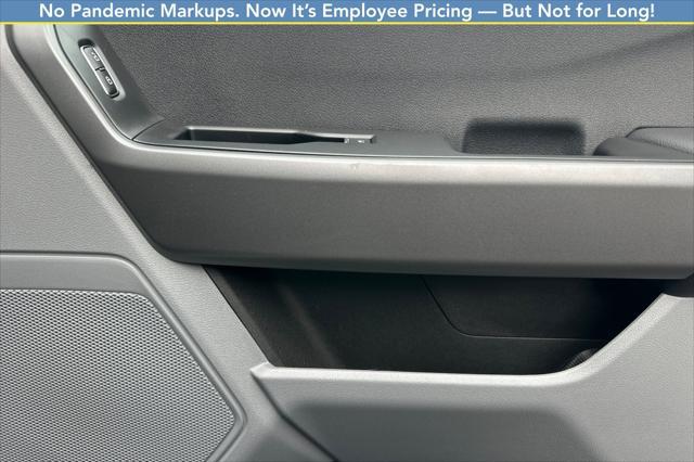 new 2025 Ford F-250 car, priced at $58,827