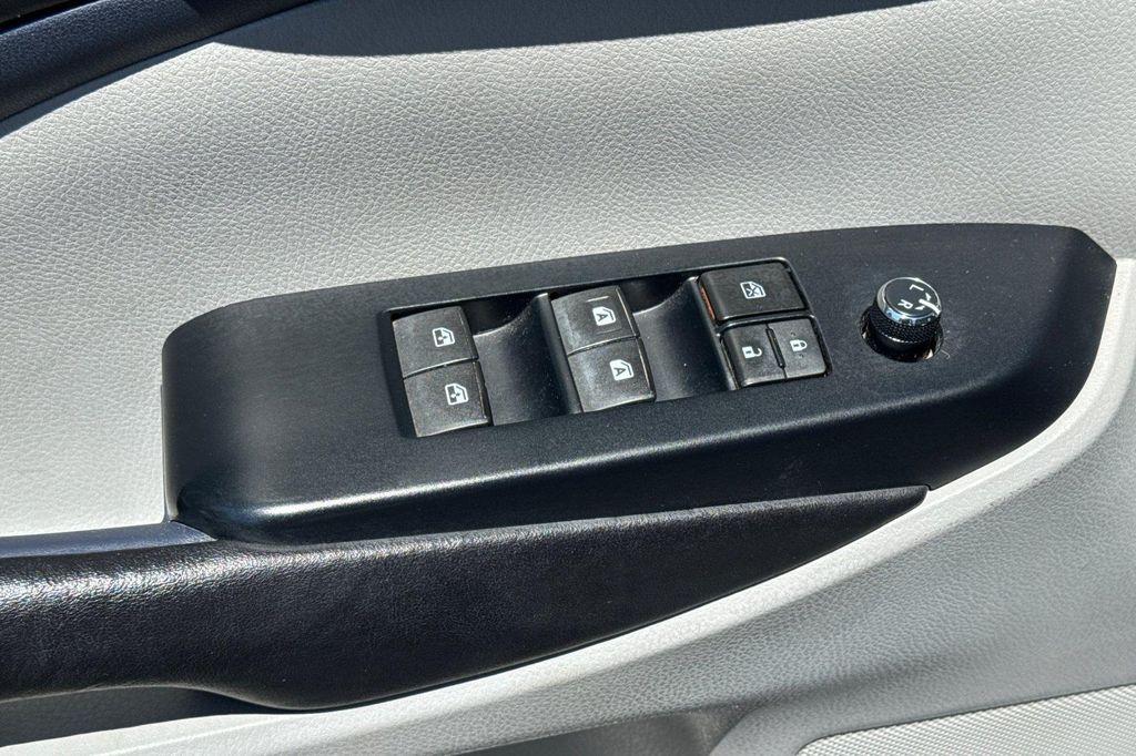 used 2017 Toyota Highlander car, priced at $24,375