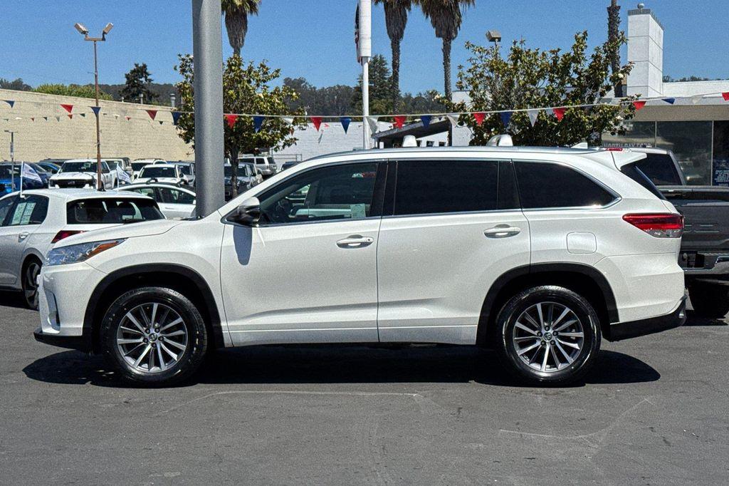 used 2017 Toyota Highlander car, priced at $24,375
